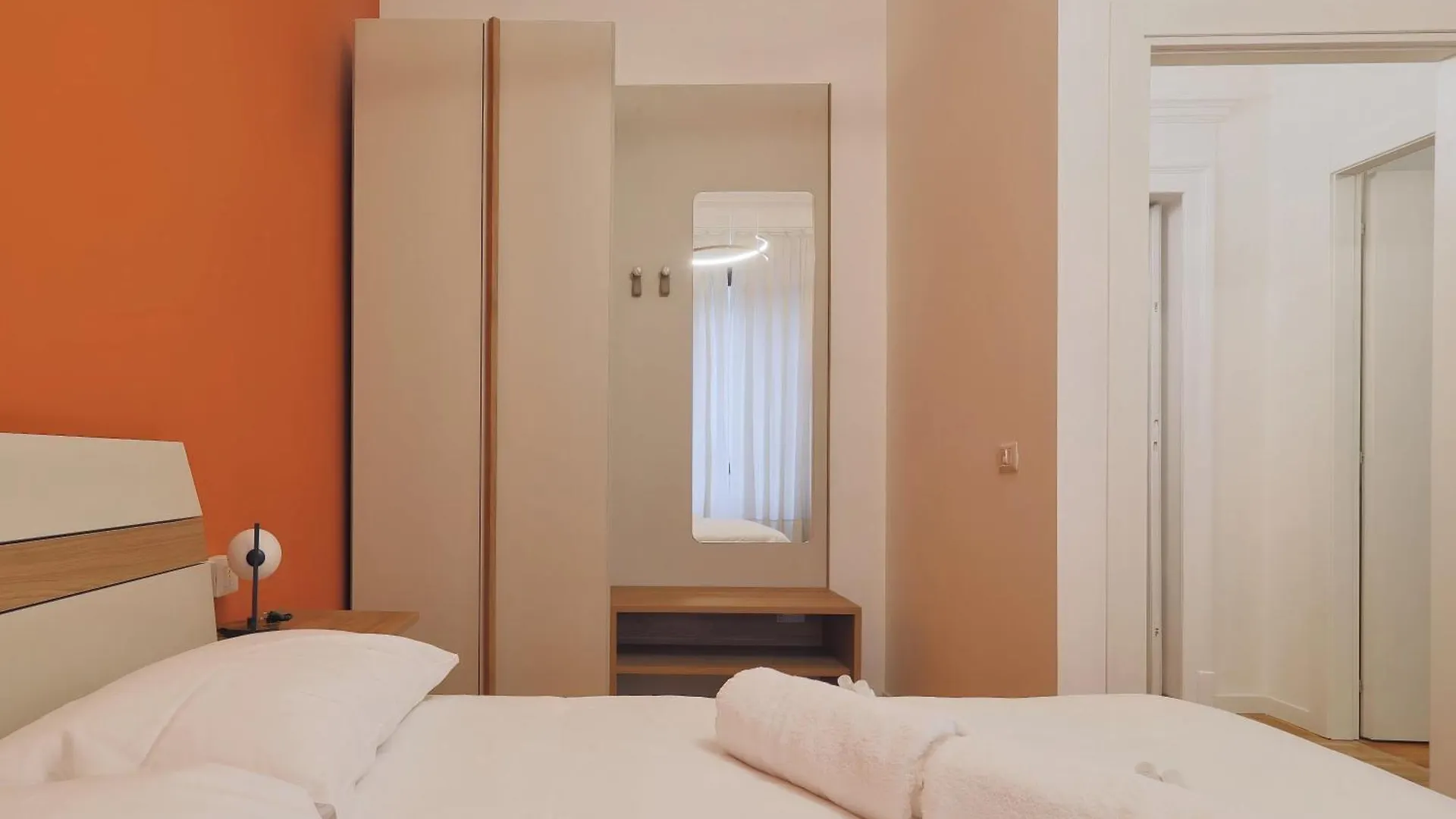 Joivy Spacious Family Apartment Милан