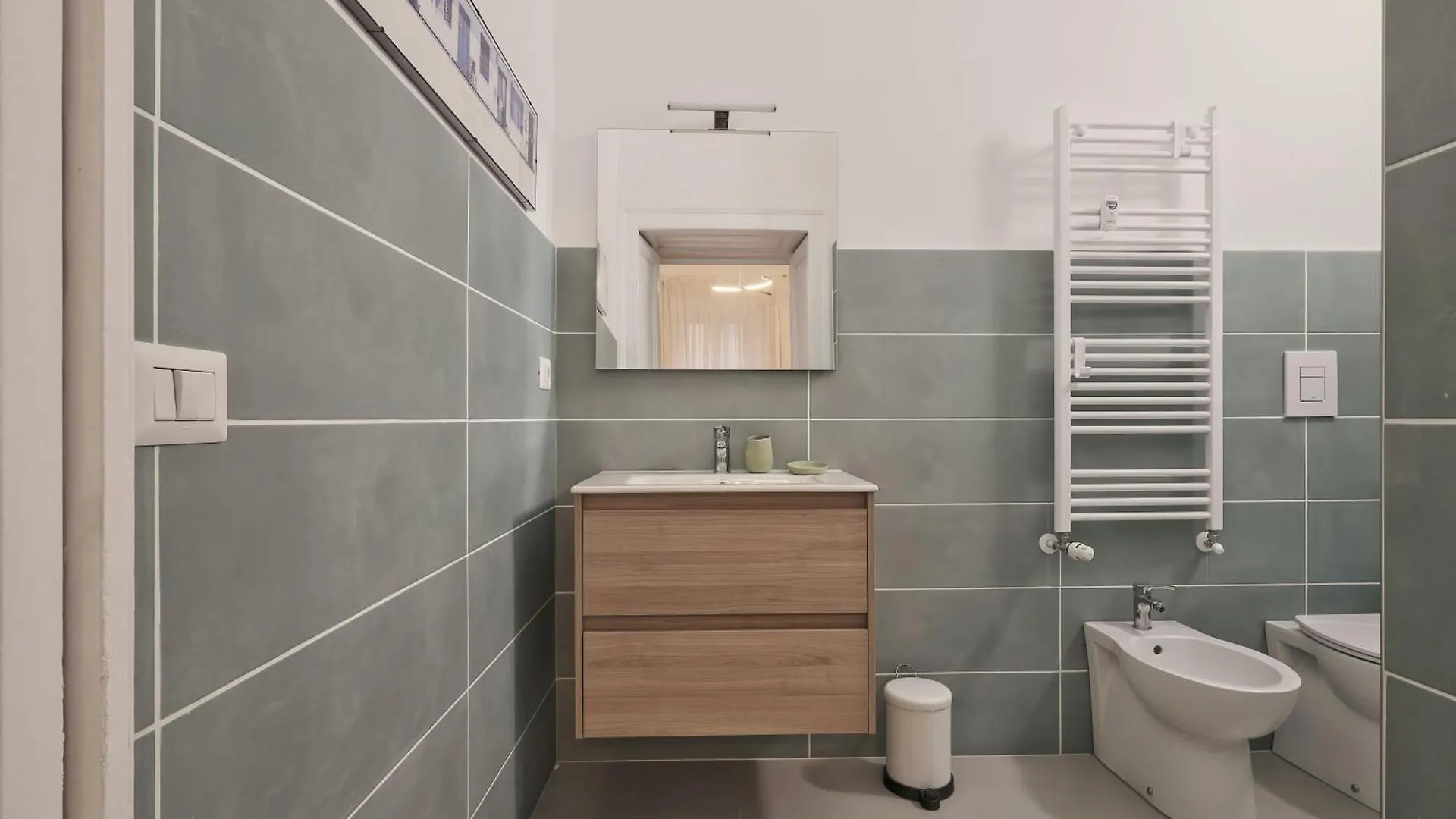 Joivy Spacious Family Apartment Милан Италия